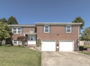 1004 Raintree Dr, Richmond, KY 40475
