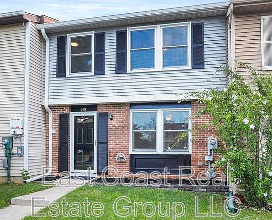 2nd image of 140 Sandalwood Ct