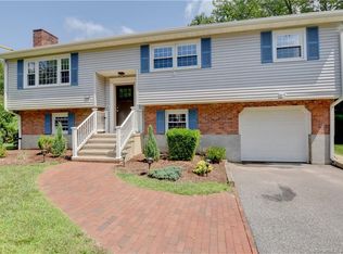 41 Belleview Dr, Derby, CT
