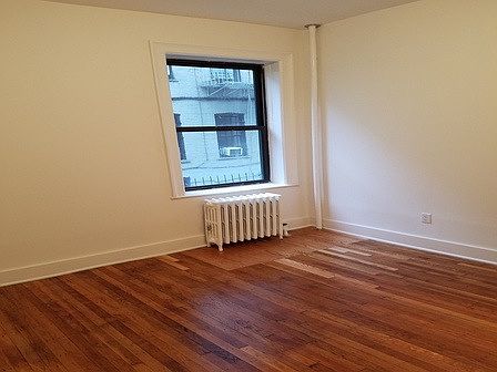 4th image of 374 Saint Johns Pl #22