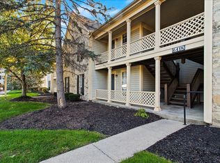 6418 Reflections Dr APT A, Dublin, OH