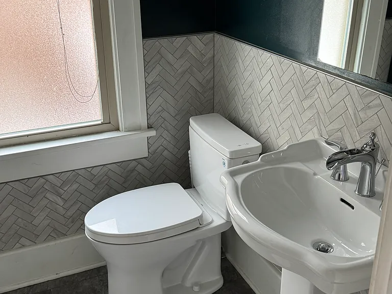 1528 W Sunset Ave — Photo 11