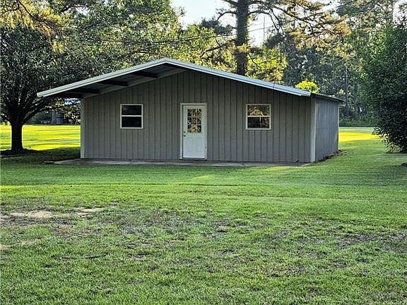 3rd image of 169 Lucas Rd