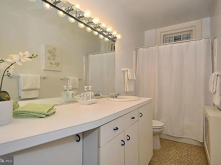 2311 Connecticut Ave NW #104 — Photo 12