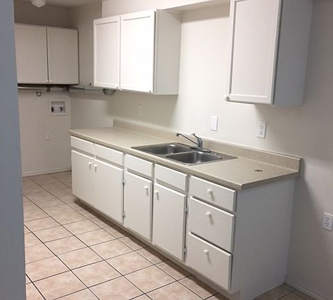 2nd image of 7636 Windsor Oaks #3