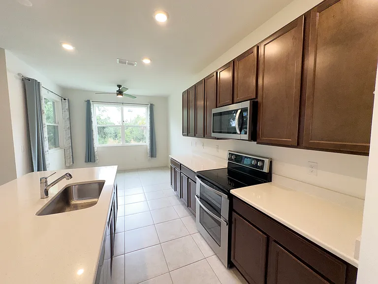 3551 74th Avenue Cir E — Photo 10