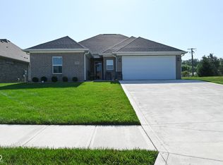 1313 Cartwell Ct, Danville, IN 46122