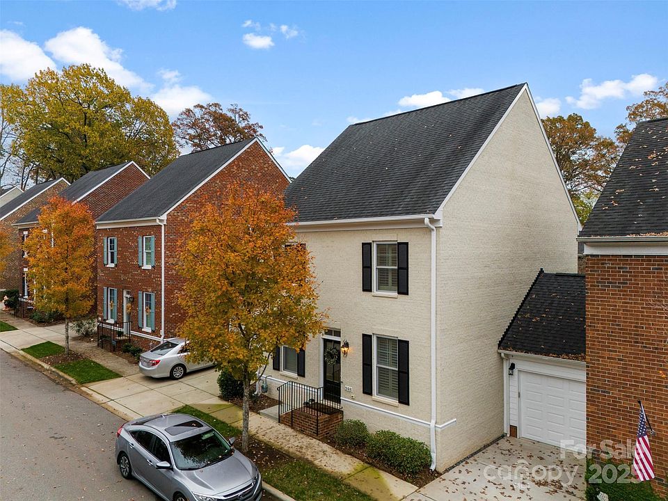 1st image of 548 Summerfield Pl