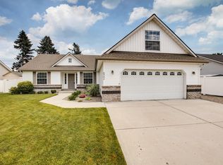 8940 N Handler Dr, Hayden Lake, ID 83835