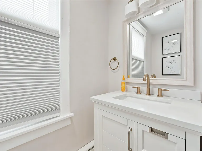 204 Harding Ave — Photo 10