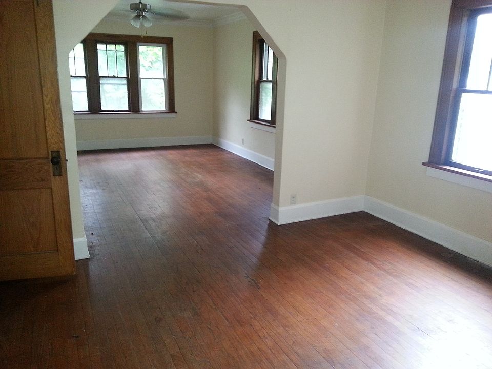 1st image of 2312 Hecker Ave APT 2