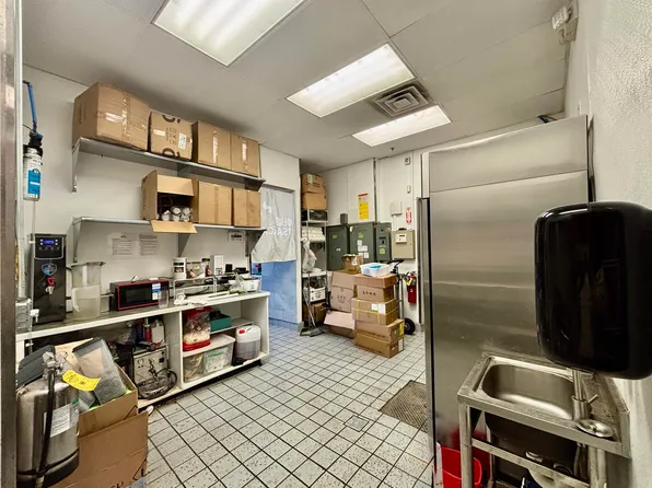 700 Plaza Drive image 7 of 14