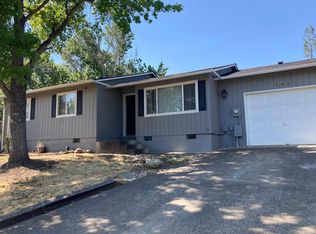 141 Laguna Ct, Roseburg, OR 97471