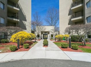 1204 Whitney Ave APT 511, Hamden, CT 06517