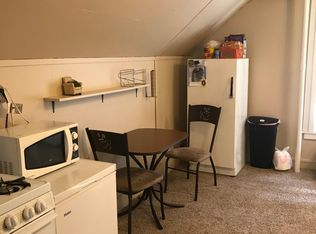 1914 S 36th St #3, Omaha, NE 68105