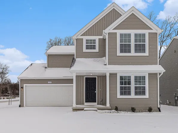 2220 Macatawa Ln, Waterford, MI 48327