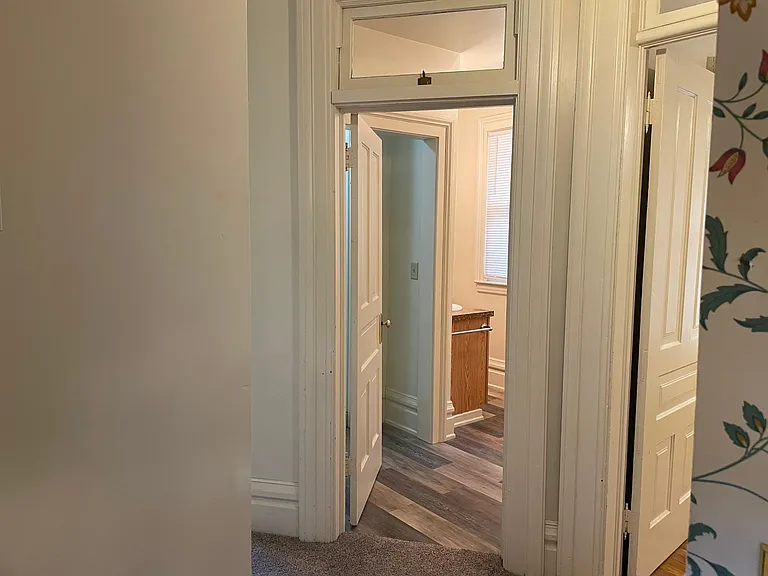 417 Crescent St NE #2 — Photo 9