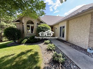 10445 Fawns Way, Eden Prairie, MN 55347