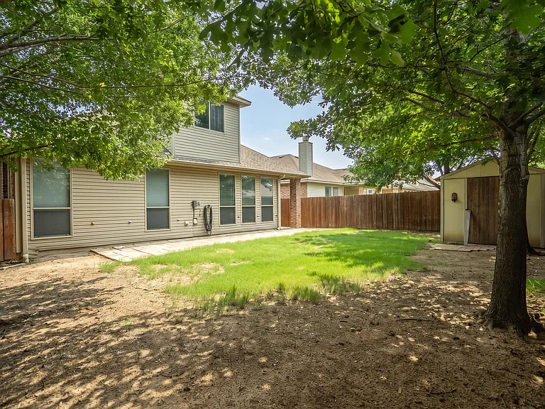 3200 Stonecrop Trl — Photo 24