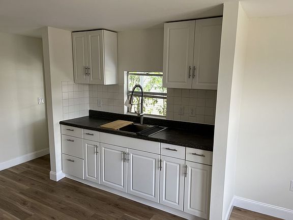 4th image of 478 Hillcrest Ln #1354