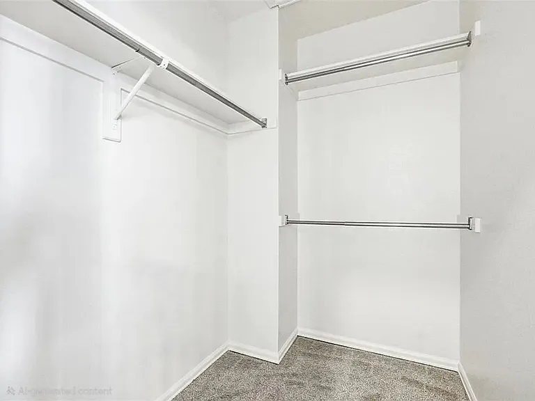 2043 King Way — Photo 15