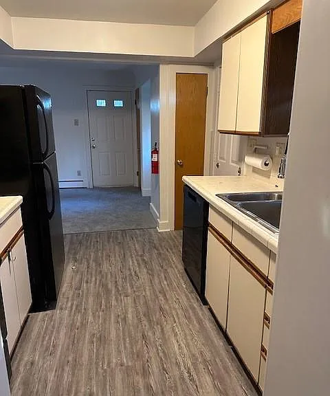 116 Hartford Rd — Photo 5
