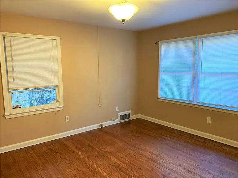 317 W Wieuca Rd NE — Photo 13