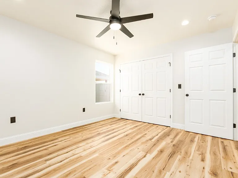 128 Chisum Dr — Photo 8