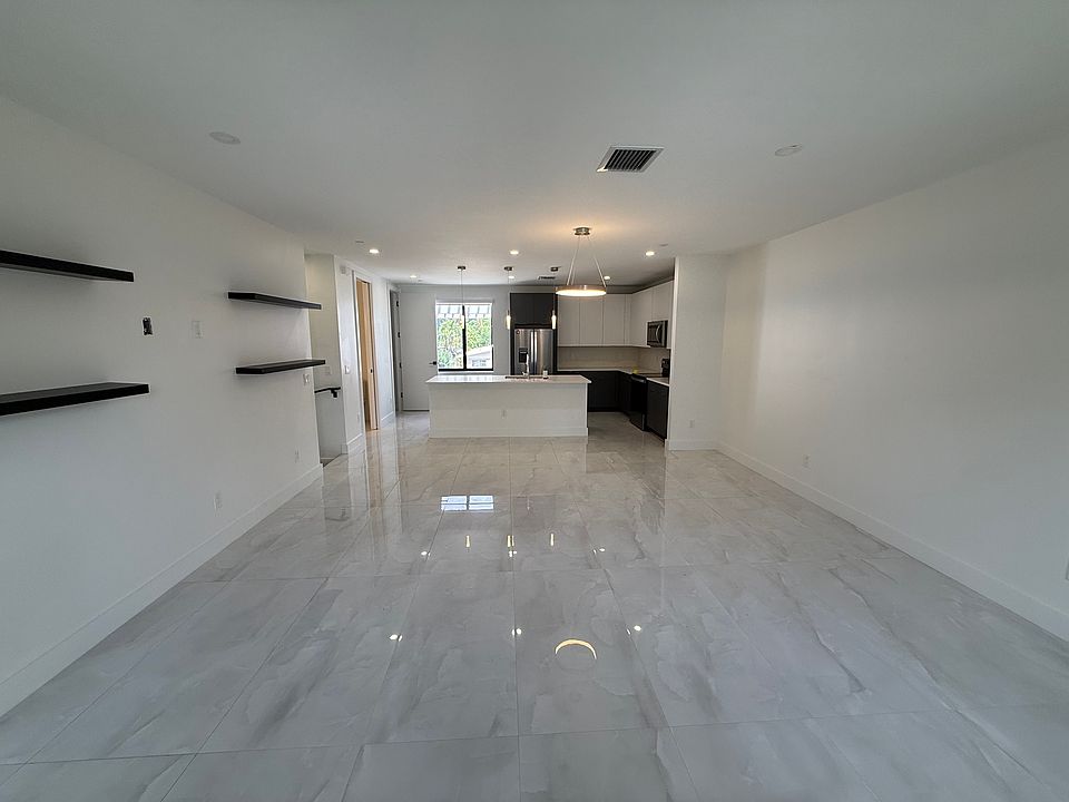2nd Floor Living Area