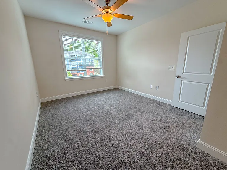 1, 2 and 3 Bedroom Apartments with Utilities near NCSU! — Photo 20