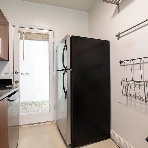 Beachcomber Of Nobe Condo — Photo 3