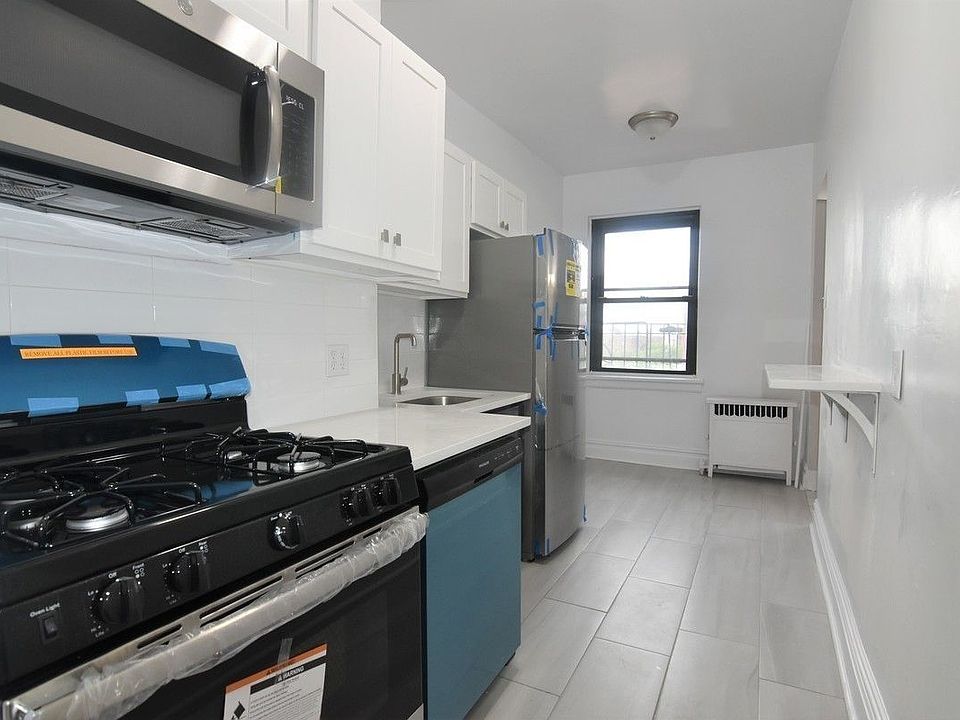 2nd image of 130 Bay Ridge Pkwy #6O