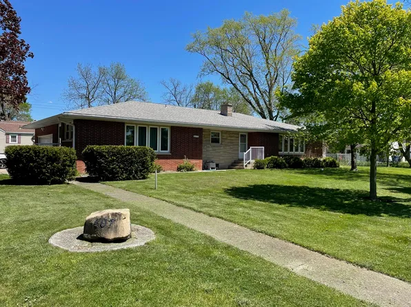 407 State Road 130, Wheeler, IN 46393