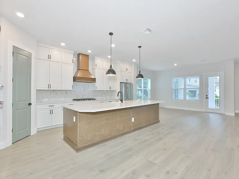 4718 W Kensington Ave — Photo 5