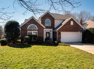 8910 Tartan Ridge Dr, Huntersville, NC 28078