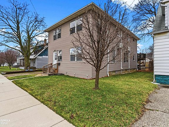 3rd image of 738 W Atherton Rd