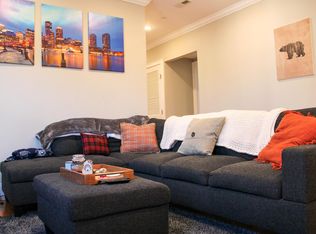 118 Holland St #12R, Somerville, MA 02144