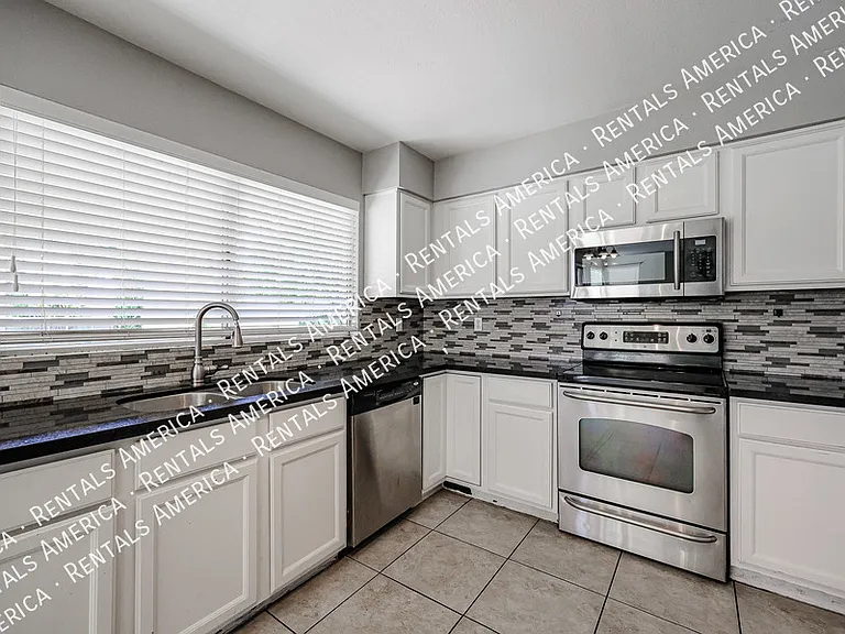 2361 W Myrtle Dr — Photo 11