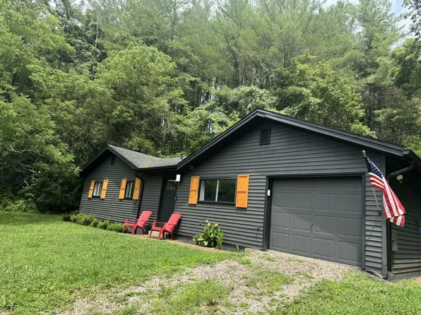 9676 Hooper Rd, Athens, OH 45701