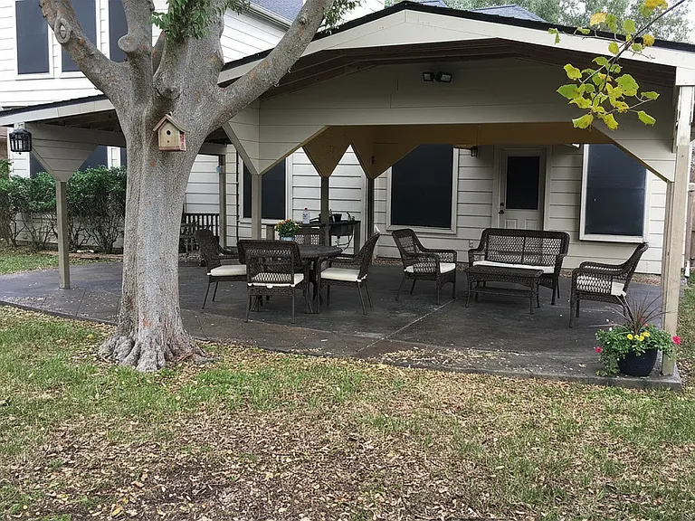Backyard covered patio