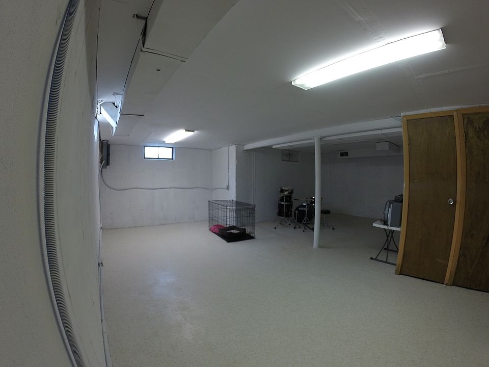 1st image of 433 E Chippewa Ave