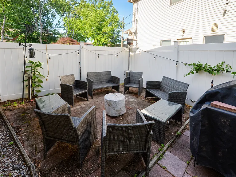 23 Kinzley St — Photo 15