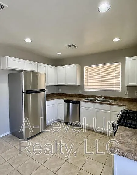 913 E 34th St #1 — Photo 11