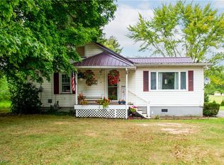 348 Stewart Rd, Salem, OH 44460