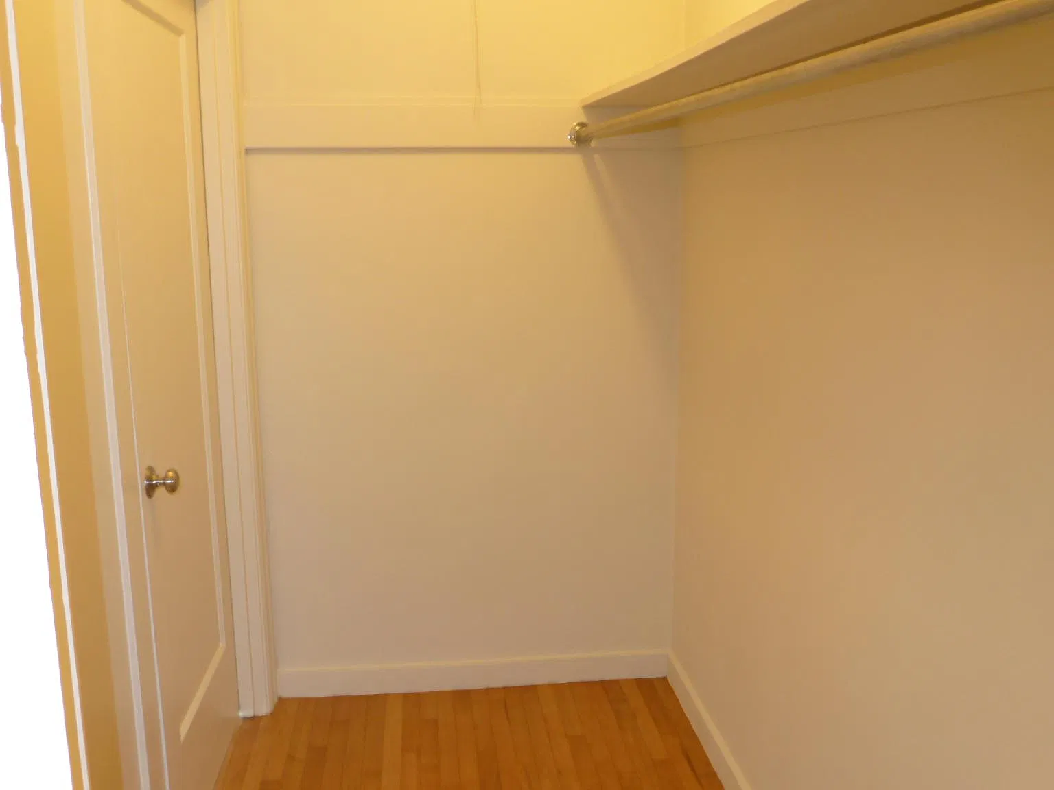 Studio, 500 sqft, $2,995 — Photo 3