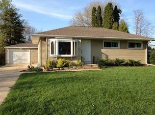 114 Ardmore Dr, Madison, WI 53713