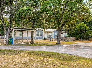 118 Wood Ln, Azle, TX 76020