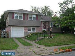 9980 Hardy Rd, Philadelphia, PA 19115