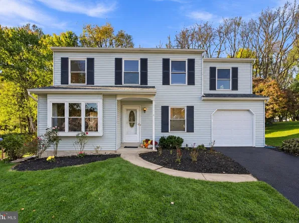 1316 Blair Cir, Downingtown, PA 19335