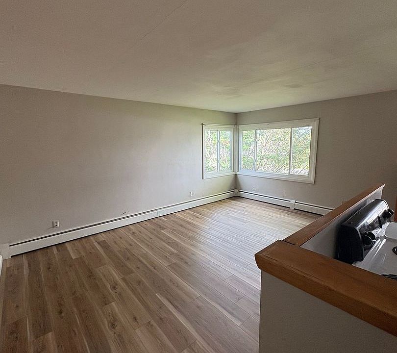 1st image of 335 E Elder St #8